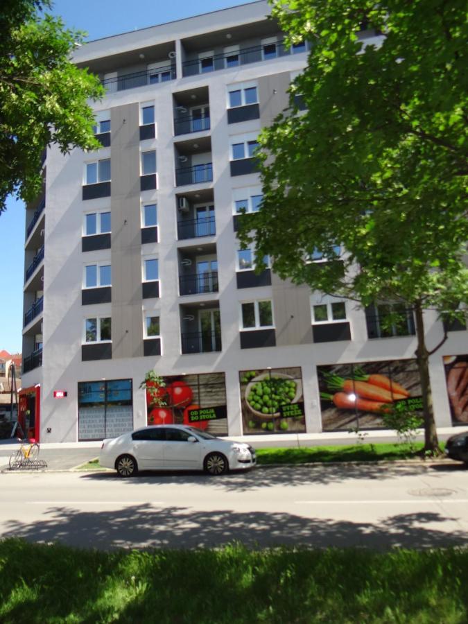 Apartman N&N Subotica Ngoại thất bức ảnh